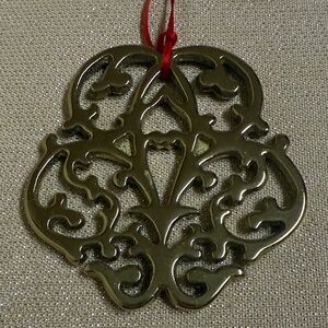 Virginia metal crafters brass Christmas ornament 1989 Rocco, scroll